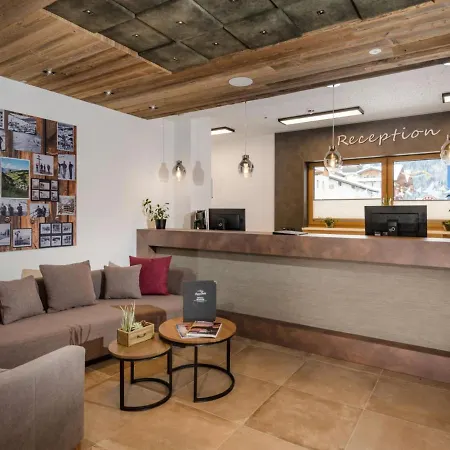 Semesterbostad Luxurious Flat In A Great Location On The Hochkoenig